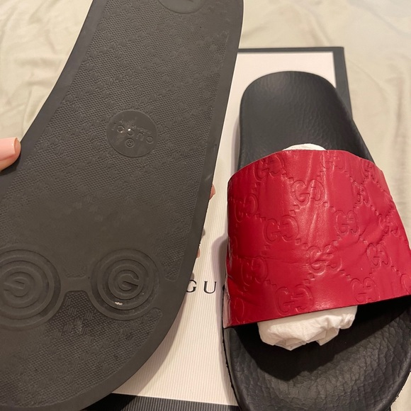 Gucci Signature Slides - Picture 3 of 3